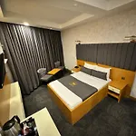 E5 Park Ξενοδοχείο 3*