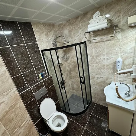 E5 Park Hotell 3*