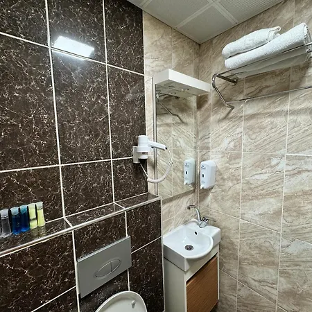 E5 Park Hotel 3*