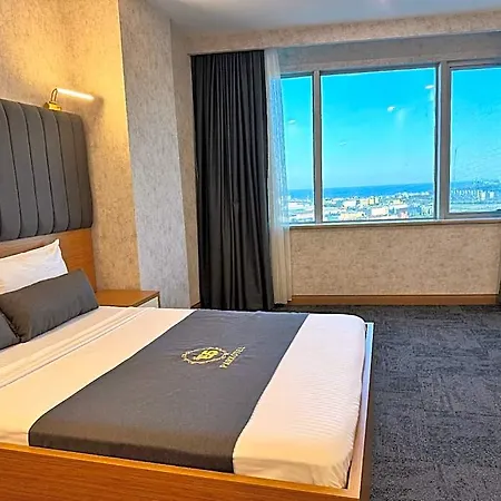 E5 Park Hotel 3*